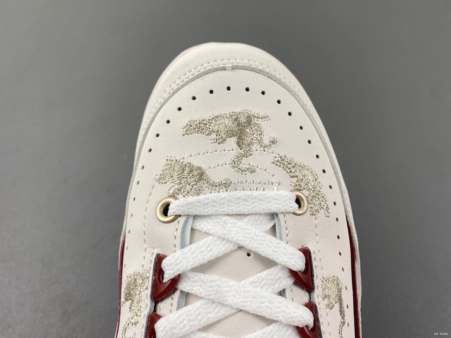 - Dragon the Retro 2 of Jordan Low Men's Year FJ3468-100 0217